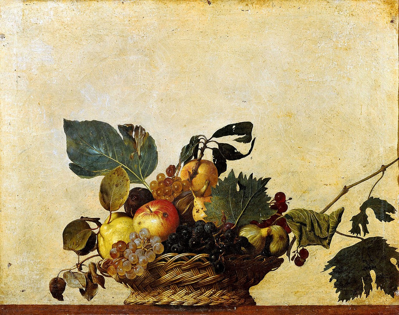 Corbeille de fruits posée sur un rebord, nature morte sobre