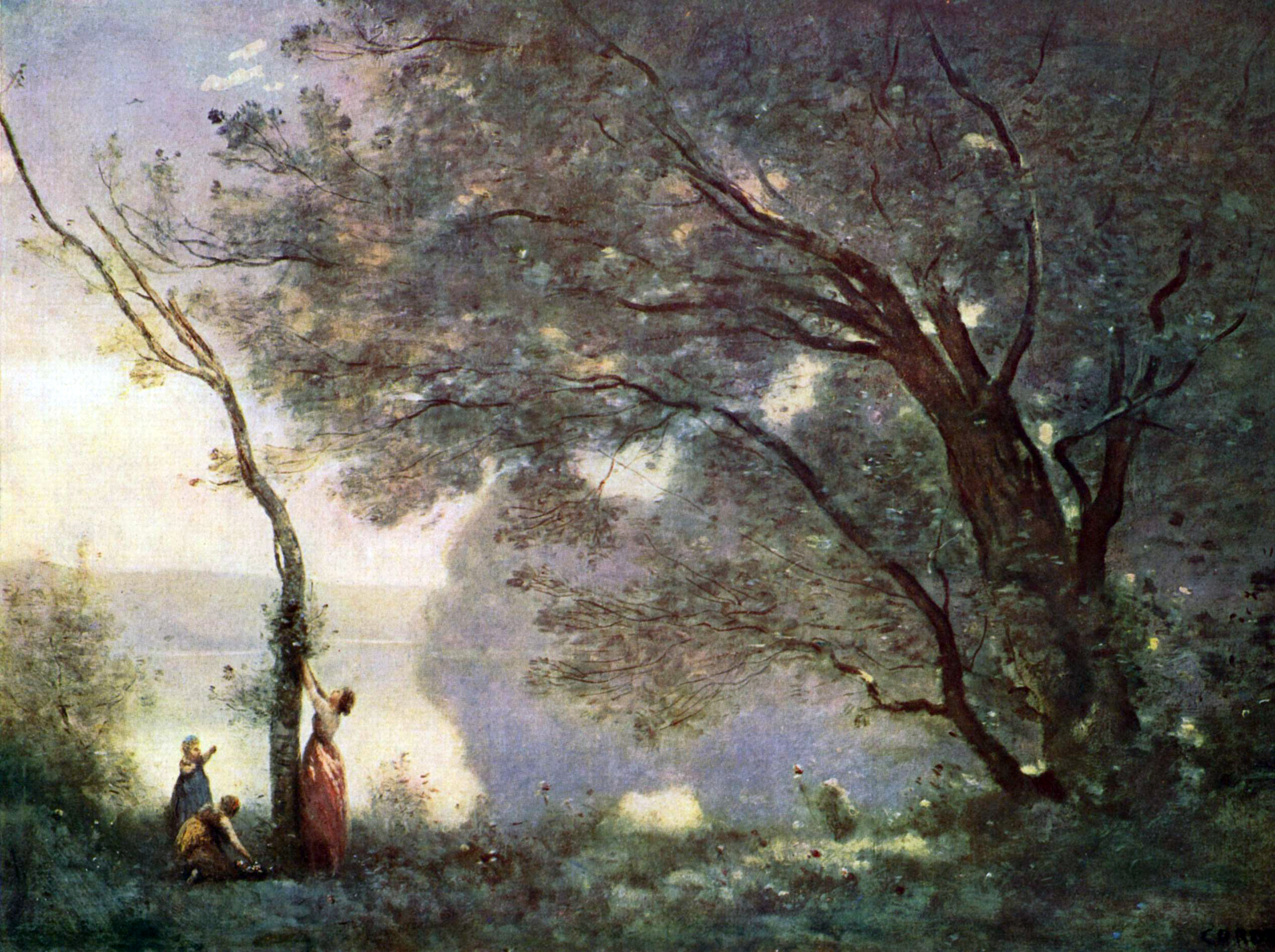 Paysage brumeux au bord d'un étang, arbre penché et silhouettes dans une lumière douce
